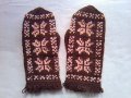 リトアニア　　おばあちゃんの編んだ手袋  ミトン　　ブラウン×ピンク