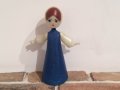 ロシア　　プラスチック人形　　　ほっかむりの女の子　　　ブルー　