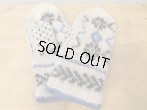 画像1: エストニア　　おばあちゃんの編んだ手袋　　　白×青×黒  　　
