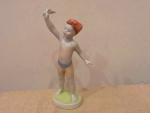 画像1: ハンガリー　　AQUINCUM  陶器の人形　 　水着の男の子