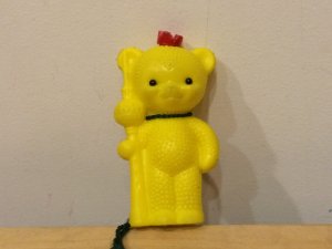 画像1: 東ドイツ　　プラスチック人形　　　ベルリンベアー　 　黄色