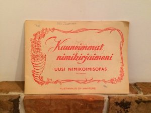 画像1: フィンランド　アルファベット文字の冊子　Kauneimmat nimikuyaimeni