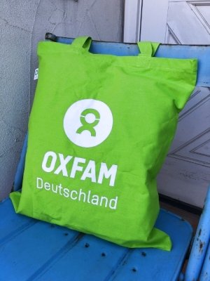 画像1: 【再入荷】ドイツ 　エコバッグ　OXFAM SHOPS  国際協力団体　グリーン