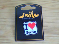 画像1: ドイツ　　ピンバッジ　　ベルリン　（Ｉ♡Ｂｅｒｌｉｎ）　ホワイト