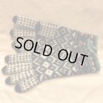 画像: エストニア　おばあちゃんが編んだ手袋 ５本指タイプ　ピンク・緑・黒・白 　