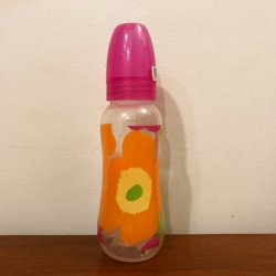 再入荷】フィンランド marimekkoマリメッコ ウニッコ 哺乳瓶（ピンク